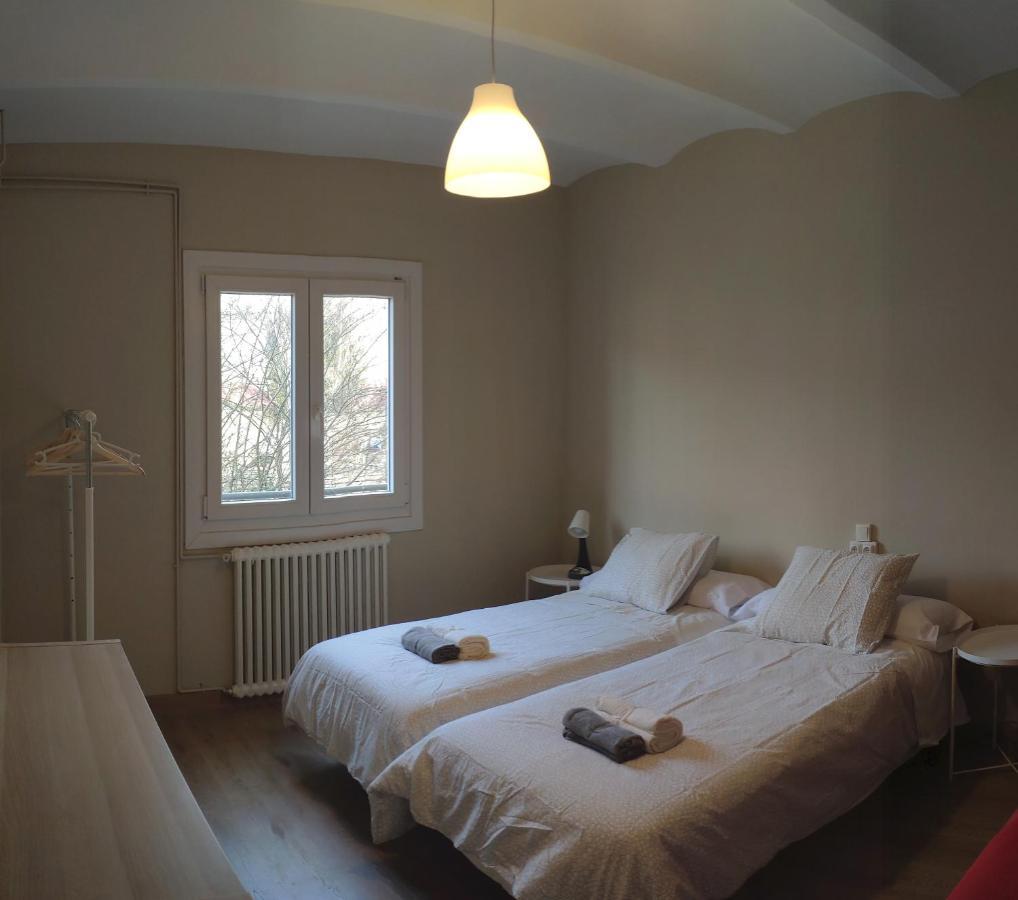 Vila Grauges Ripoll Bagian luar foto